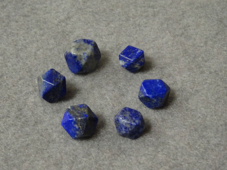 Lapis lazuli (hexa octeader)