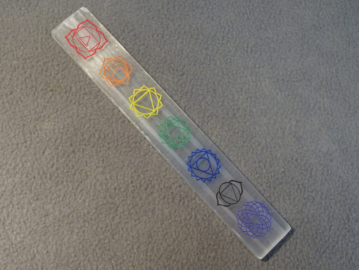 Seleniet staaf met Chakra tekens 17,5 cm