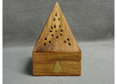 Houten kegelhutje piramide