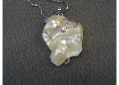 Mother of Pearl met ketting