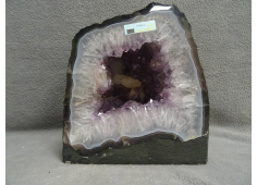 Amethist geode Brazilië