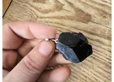Zwarte Toermalijn kristal met zilver