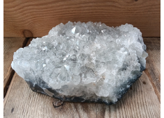 Kristal met Chalcedoon 14.50 euro