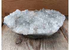 Kristal met Chalcedoon 14.50 euro